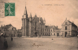 étampes - Place Et Hôtel De Ville - Etampes