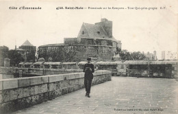 St Malo * Promenade Sur Les Remparts * La Tour Qui Qu'en Grogne - Saint Malo