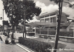 CARTOLINA  CESENATICO,CESENA,EMILIA ROMAGNA-BAR ARLECHINO-SPIAGGIA,MARE,SOLE,VACANZA,BARCHE A VELA,VIAGGIATA 1961 - Cesena