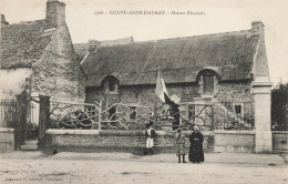 Ste Anne D'auray * Rue Et La Maison Nicolazic * Coiffe - Sainte Anne D'Auray