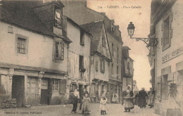 Vannes * La Place Cabello * Café Du Morbihan - Vannes