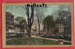 CANADA ONT   HAMILTON  GORE PARK LOOKING EAST - Hamilton