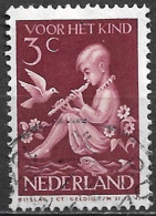 Plaafout Wit Stipje Boven De Kruin (zegel 46) In 1938 Kinderzegels 3 + 2 Ct Wijnrood NVPH 314 PM 10 - Plaatfouten En Curiosa