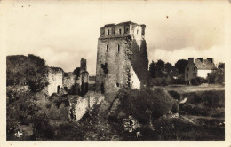 Ploudalmézeau * Les Ruines Du Château De Trémozan - Ploudalmézeau