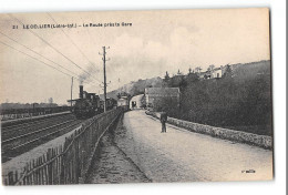 CPA 44 Le Cellier La Route Près La Gare Et Le Train - Le Cellier