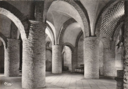 TOURNUS. - Abbatiale St-Philibert. Narthex .CPM Dentelée - Heilige Stätte