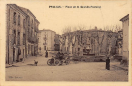 PAULHAN (Hérault) - Place De La Grande Fontaine - Automobile Décapotable - Ecrit (2 Scans) - Paulhan