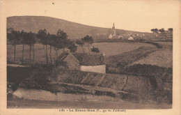 Dinéault * Le Ménez Hom * Vue Sur Le Village - Andere & Zonder Classificatie