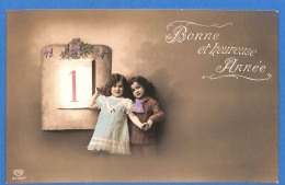 Carte Postale : Enfants - Groupes D'enfants & Familles - L01853 - Groupes D'enfants & Familles