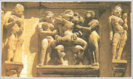 India Khajuraho Temples MONUMENTS - Erotic Figure From Kandariya Mahadev TEMPLE 925-250 A.D Picture Post CARD Per Scan - Völker & Typen