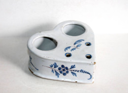 RARE ANCIEN GRAND ENCRIER DU XVIIIe SIECLE - COEUR En FAIENCE EMAILLÉE FRANCAISE / ART DECORATIF    (2006.1) - Inkwells