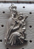 Mary Jesus Madonna With Child Pin - Personnes Célèbres