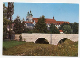 AK 144212 GERMANY - Waldsassen - Stiftsbasilika Mit Der Neuen Johannis-Brücke - Waldsassen