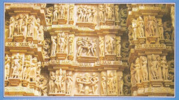 India Khajuraho Temples MONUMENTS - Erotic Couples From Kandariya Mahadev TEMPLE 925-250 A.D Picture Post CARD Per Scan - Ethniciteit & Culturen