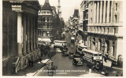 England London Mansion House & Cheapside Street View - St. Paul's Cathedral