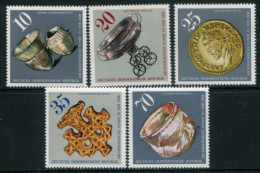 DDR / E. GERMANY 1976  Archaeological Finds MNH / **.  Michel 2182-86 - Unused Stamps