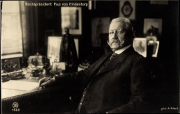 CPA Reichspräsident Paul Von Hindenburg, Portrait Am Schreibtisch - Personnages
