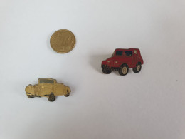 Lot De 2 Pin's Voitures - Transports