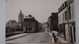 60 CREPY EN VALOIS  RUE REPUBLIQUE - Crepy En Valois