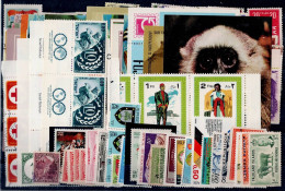 LOT OF 216 STAMPS MINT+USED+ 16 BLOCKS MI- 98 EURO VF!! - Collections (sans Albums)