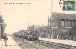 CPA 60 GRANDVILLIERS INTERIEUR DE LA GARE / TRAIN EN GARE / LOCOMOTIVE - Other & Unclassified