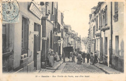 CPA 60 SENLIS / RUE VIEILLE DE PARIS / VUE D'EN HAUT / COIFFEUR - Other & Unclassified