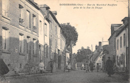 CPA 60 SONGEONS / RUE MARECHAL BOUFFLERS / PRISE DE LA RUE DE DIEPPE - Sonstige & Ohne Zuordnung