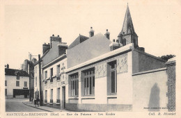 CPA 60 NANTEUIL LE HAUDOUIN / RUE DU PUISEAU / LES ECOLES - Autres & Non Classés