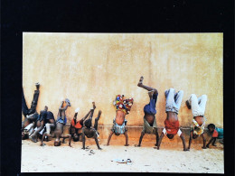 ► Carte Double NIGER Enfants Jouant - Niger