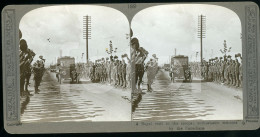 VINTAGE I WORLD WAR MILITAR STEREOOSCOPIC PHOTO WW 1 CANADA TROOPS FRANCE - Visionneuses Stéréoscopiques