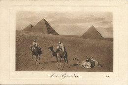 EGYPT - AUX PYRAMIDES - EMBOSSED FRAME - ED. LL - 1908 - Pyramids