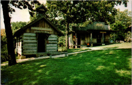 Oklahoma Grove Har-Ber Village Drug Store Barber Shop And Village School - Autres & Non Classés