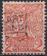 Plaatfout Oranjerood Stipje Aan De T Van Twee In 1923 Diverse Voorstellingen 2 Cent Oranje NVPH 111 PM 2 - Variétés Et Curiosités