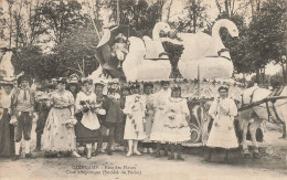 Guingamp * 1907 * Fête Des Fleurs , Char Allégorique ( Sociét De Pêche à La Ligne ) * Cygnes Enfants * Villageois - Guingamp