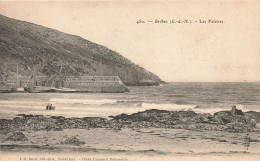 Bréhec * Jetée , Port Bateaux De Pêche * Les Falaises - Autres & Non Classés