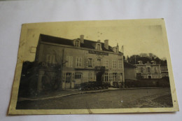 MEURSAULT L HOTEL DU CHEVREUIL ET LES ECOLES - Meursault