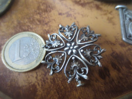 JOLIE BROCHE FLEUR - Brooches