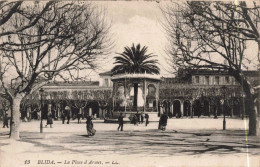 ALGERIE - Blida - La Place D'Armes - LL - Animé - Pavillon - Carte Postale Ancienne - Blida