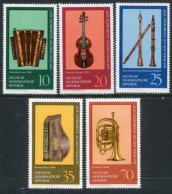 DDR / E. GERMANY 1977 Antique Musical Instruments MNH / **.  Michel 2224-28 - Ungebraucht