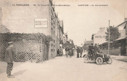 Carolles * La Rue Principale Du Village * Automobile Voiture Ancienne - Sonstige & Ohne Zuordnung