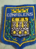 Ecusson Tissu Ancien / France /CONFOLENS /Charente / Charente Limousine/Vers 1960 -1970      ET399 - Patches