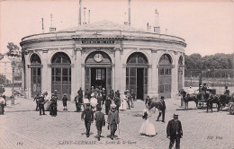 Saint Germain En Laye - Sortie De La Gare - Chemin De Fer - CPA °J - St. Germain En Laye