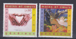NU Genève 2001 428-29 ** Peintures Pignon Et Siché Handicaps Mains - Nuovi