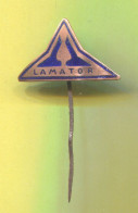 LAMATOR - Agriculture Agronomy, Landmaschinen Fabrik Germany, Enamel, Vintage Pin Badge  Abzeichen - Transports