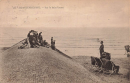 Belgique - Blankenberghe - Sur Le Brise Lames - Animé - Henri Georges - Carte Postale Ancienne - Blankenberge