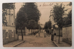 Delcampe - Neuilly Plaisance - Rue Des Potagers - Commerce Dans Le Fond - Neuilly Plaisance