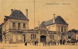 86-LENCLOITRE- L'HÔTEL DE VILLE - Lencloitre