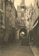 Amboise * 1925 * Rue , Pâtisserie Du Château * Librairie * Commerces Et Magasins * Photo Ancienne 9.6x7cm - Amboise