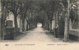 Laragne * Avenue De Serres * Villageois - Andere & Zonder Classificatie