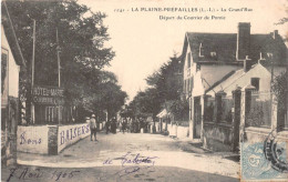 PREFAILLES - LA PLAINE    -    La Grand'Rue   -  Départ Du Courrier De Pornic  -  Hôtel " Ste -Marie " - Préfailles